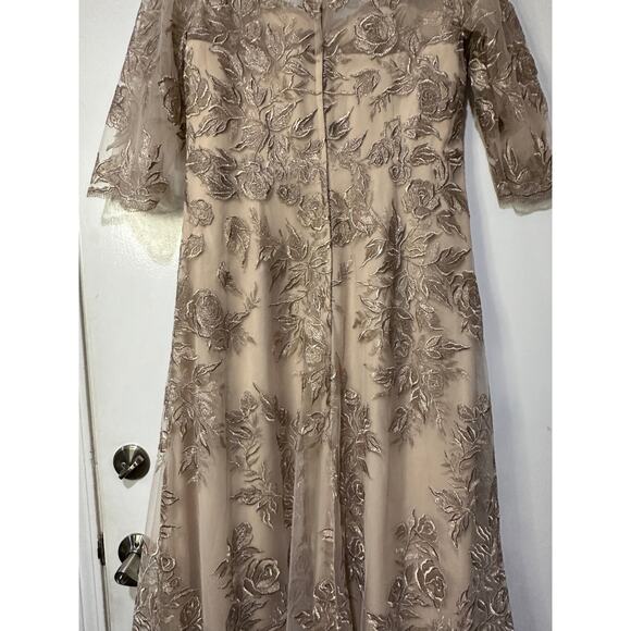 La Femme Floral Embroidered Mesh A-Line Gown Champagne Size 12 NWT 28053 - Picture 15 of 16
